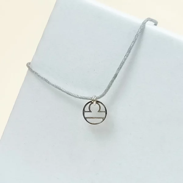 Collier zodiaque Balance – pendentif signe astrologique sur cordon